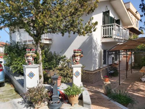 Monreale House | Discover La Perla della Conca d'Oro with Ocean Views