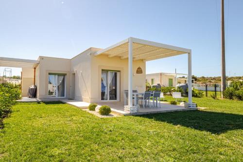 Brucoli House | Oceanfront Paradise at La Perla di Brucoli - 10/10 Rating