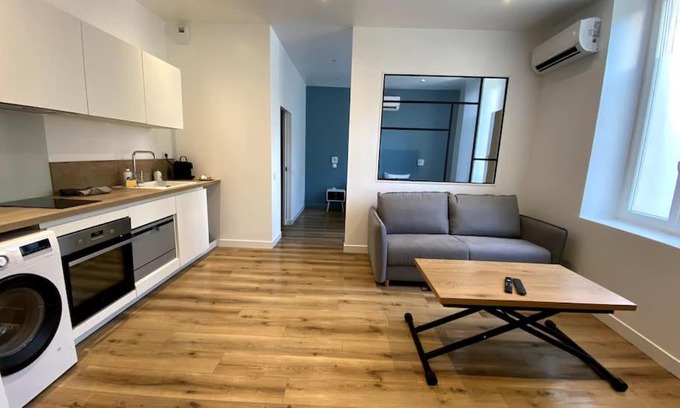 Valence Apartment | Discover LA PERLE BLEUE: Family-Friendly Stay in Valence