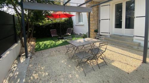 Nyons Apartment | Relax at La Perle de Provence: Garden Apartment Retreat