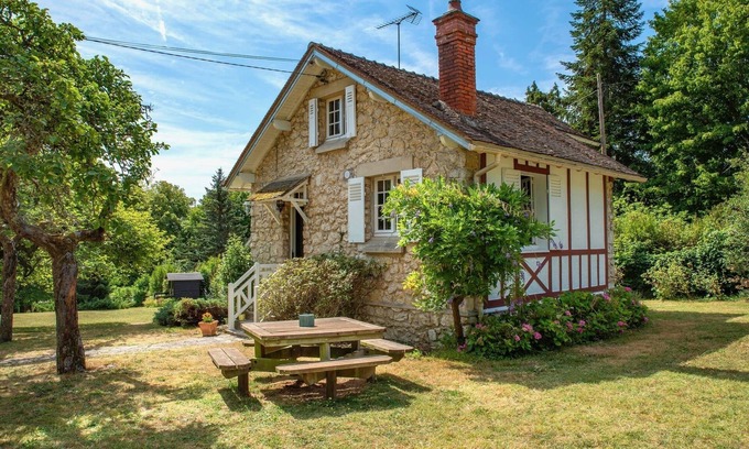 Samois-sur-Seine House | Experience La Petite Affolante in Samois Sur Seine