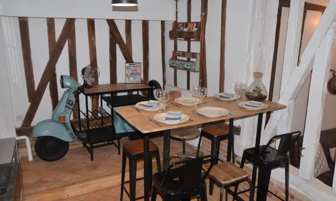 Beauvais Apartment | Discover LA PETITE BEAUVAISIENNE – Kid-Friendly Retreat