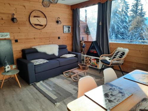 Chamrousse Apartment | Idyllic La Petite Foret: Oceanfront Retreat in Chamrousse
