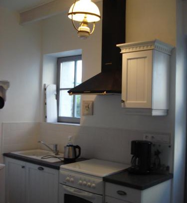 Ardres House | Discover La Petite Maison du Parc: Child-Friendly Getaway