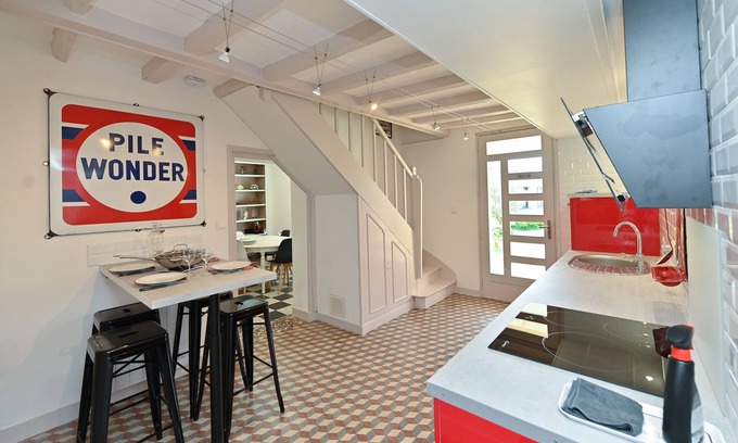 Doue-la-Fontaine House | Delightful Stay at The Little House of Anjou - 10/10 Rating