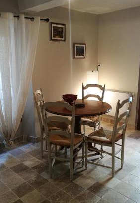 Sisteron House | Discover La Petite Maison: Guest Rated 9.1 with Dining