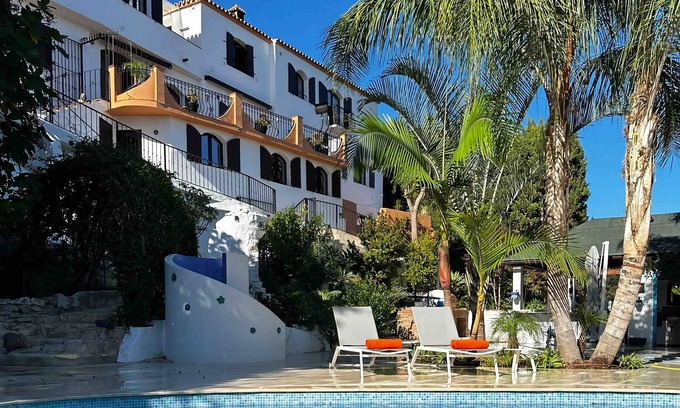 New Golden Mile House | Top-Rated La Piña Verde with Pool and Spa Amenities