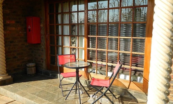 Ermelo House | Budget-Friendly La Picasso Guesthouse with Family Amenities