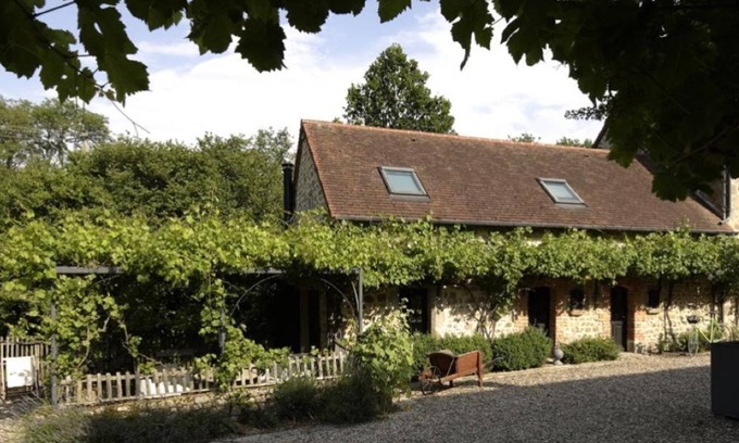 Saint-Dizier-la-Tour Cottage | La Pichonna: Charming cottage * swimming pool, tennis court, fishing pond