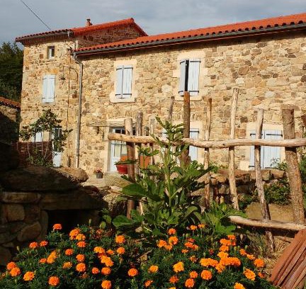 Ravel House | Explore La Pierre du Grain: Family-Friendly Retreat
