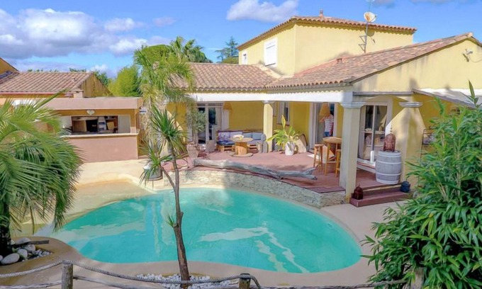 Thezan-les-Beziers House | Experience La Pinède: Oceanfront Bliss with Top Amenities