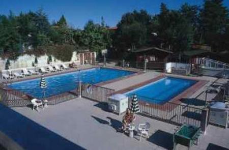 Albenga Resort | Seaside Serenity at La Pineta with Ocean Views & Pool