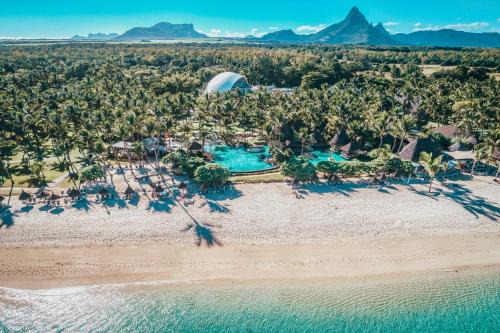 Wolmar Resort | Discover La Pirogue Mauritius: Oceanfront Bliss & Comfort