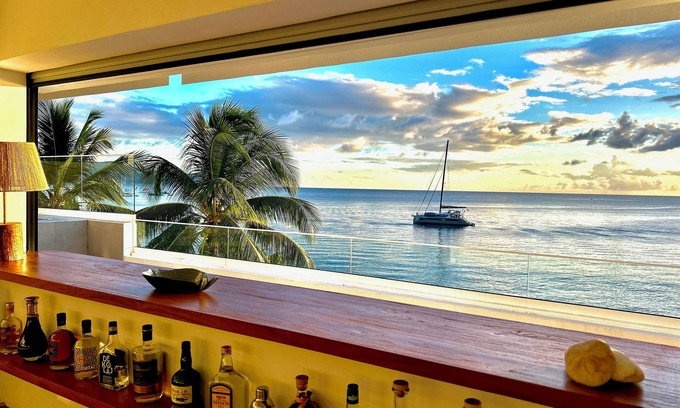 Schoelcher Apartment | Beachfront Bliss at La Plage Martinique - Le Penthouse