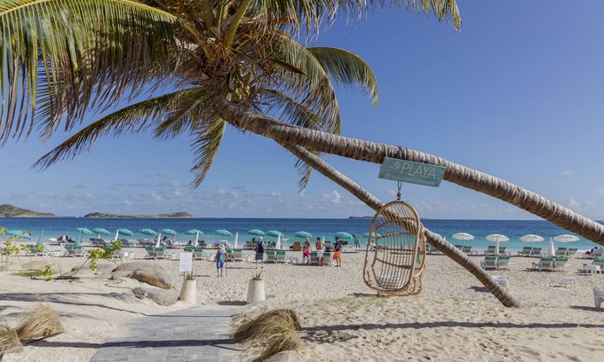 Orient Bay Hotel | Discover La Playa Orient Bay: 4-Star Oasis with Ocean Views