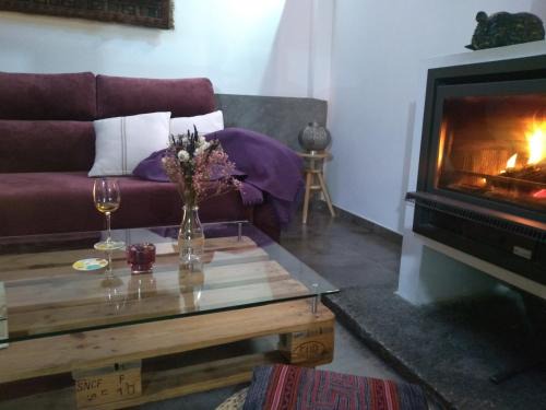 Casavieja House | Book La Plazuela del Tiétar: Family-Friendly Retreat in Gredos