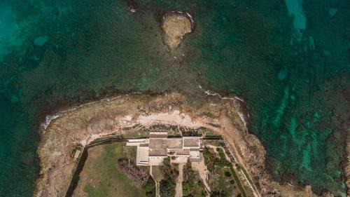 Villanova Villa | Experience Oceanfront Bliss at La Porta del Mare