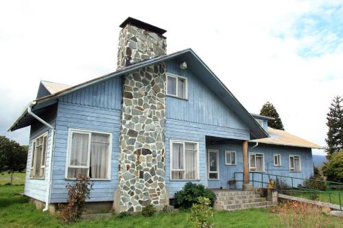 Puerto Octay House | Welcoming La Posada del Colono: Rated 8.9/10 with Family Amenities