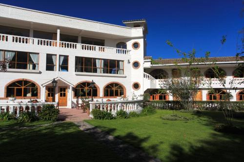Otavalo Hotel | Discover La Posada del Quinde: Family-Friendly Getaway