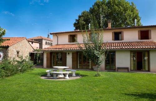 San Millan de la Cogolla House | Family-Friendly Getaway at La Posada de San Millán