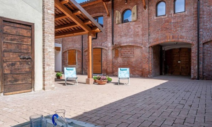 Mondovi Apartment | Top-Rated La Quercia: Pet-Friendly Retreat with Spa & Kitchen
