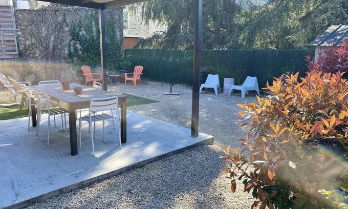 Vallon-Pont-d'Arc Villa | Eco-Friendly La Quieta Cottage by River with Spa & Hot Tub