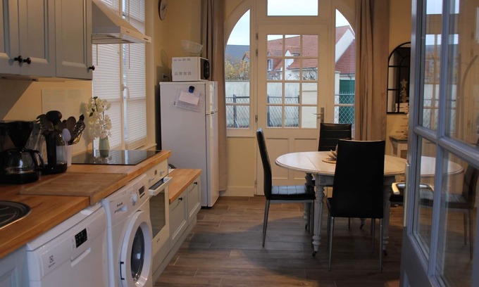 Le Crotoy Cottage | La Quiétude, Gîte for 4 people, in the Bay of Somme at Le Crotoy, private parking.