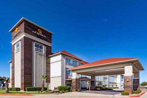 Garland Hotel | Comfortable Stay at La Quinta by Wyndham Garland Harbor Point