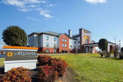 Loudon Hotel | Top-Rated La Quinta by Wyndham Loudon with Ocean View