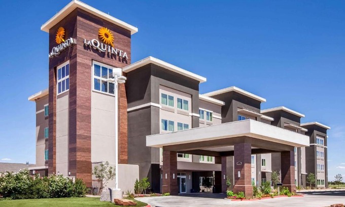 Odessa Hotel | Pet-Friendly Retreat at La Quinta by Wyndham Odessa North