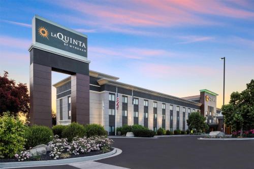 Twin Falls Hotel | Pet-Friendly Getaway at La Quinta by Wyndham Twin Falls