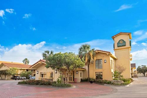 Downtown San Antonio Hotel | Comfortable Stay at La Quinta Inn San Antonio Market Square
