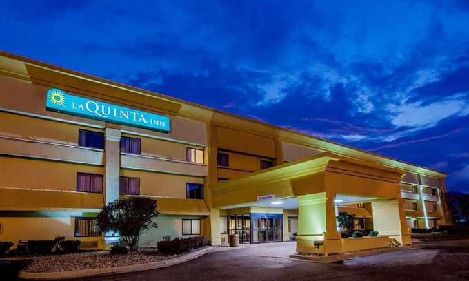 Southgate Hotel | Comfortable Stay at La Quinta Inn Southgate with Great Amenities