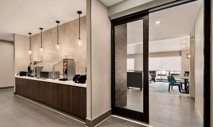 San Bernardino Hotel | Relaxing Retreat at La Quinta Inn & Suites San Bernardino