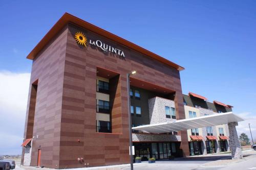 Littleton Hotel | Discover La Quinta Inn & Suites in Littleton-Red Rocks