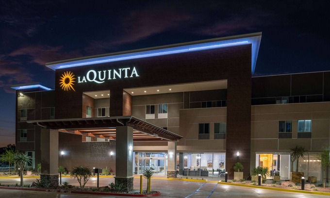 Yucaipa Hotel | Discover La Quinta Inn & Suites Yucaipa - Rated 9.4/10!