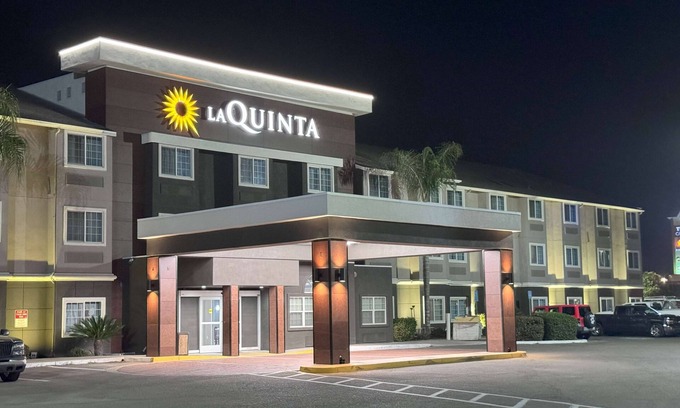 Tulare Hotel | Comfortable Stay at La Quinta Inn & Suites Tulare