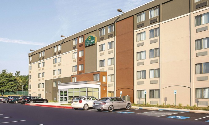 Rosedale Hotel | Convenient Stay at La Quinta Inn & Suites Baltimore N