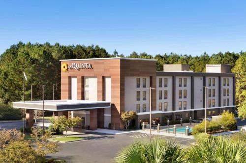 Selma Hotel | Comfortable Stay at La Quinta Inn & Suites Selma/Smithfield