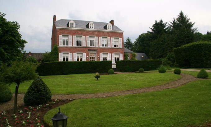Franc-Waret Villa | La Régie de Franc-Warêt