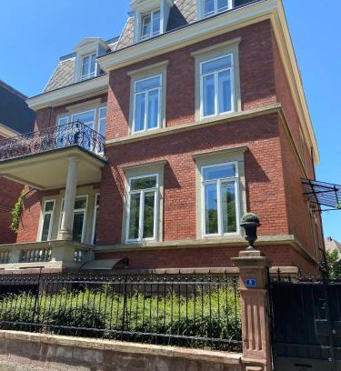 European Quarter Apartment | Highly Rated Getaway at La Résidence de l'Orangerie