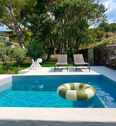 Alleins Bed & Breakfast | Oceanfront Relaxation at La Re-Source with Pool & Breakfast