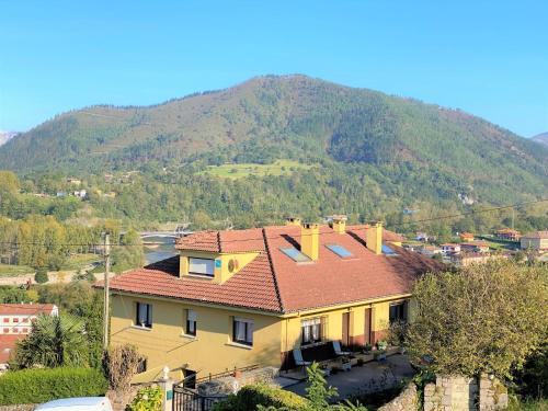Arriondas House | Pet-Friendly Retreat at La Rectoral Arriondas - 4 Stars