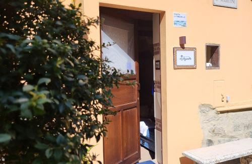 Tuoro sul Trasimeno Apartment | Guest Rated 9.1: La Reginetta Holiday Home Awaits You