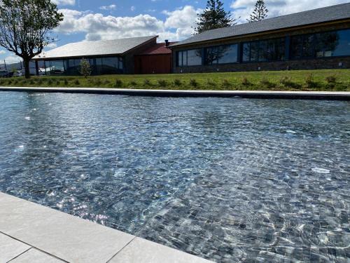 Valdes House | Pet-Friendly Retreat at La Reserva de Los Campos - 9.6 Rated