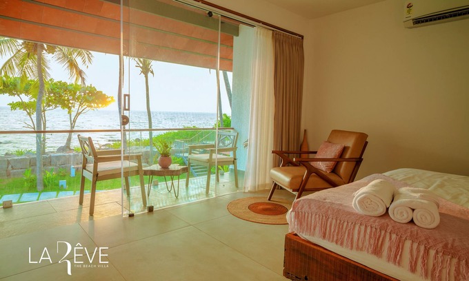 Kadalundi Villa | Relax at La Reve: Oceanfront Beach Villa in Kadalundi
