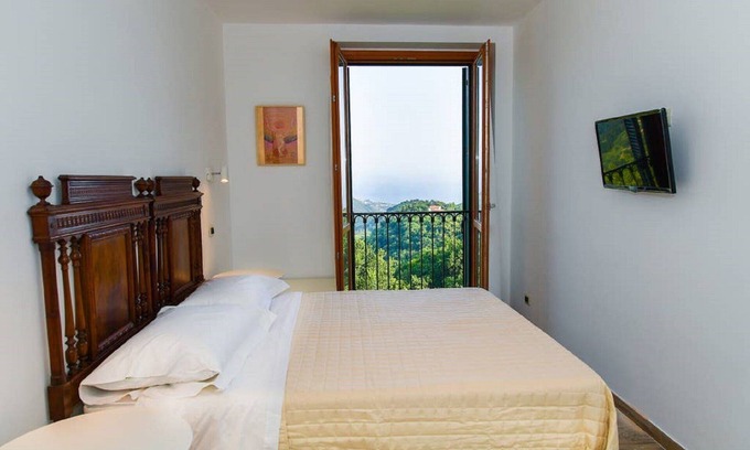 Salerno Bed & Breakfast | Discover La Riggiola - Family-Friendly Country Retreat