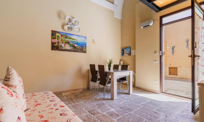 Alezio Apartment | Pet-Friendly Retreat: La rimesa di Tittì, Rated 9/10