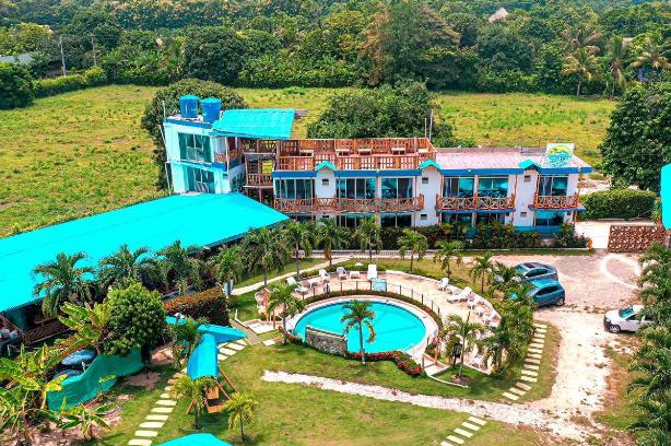 Palomino Hotel | Beachfront La Rivera Playa Palomino with Pool & Ocean Views
