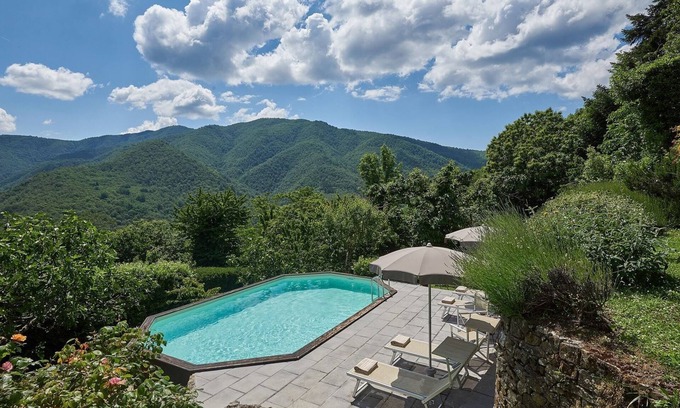 Brandeglio Apartment | Discover La Roccia: Family-Friendly Retreat in Bagni di Lucca